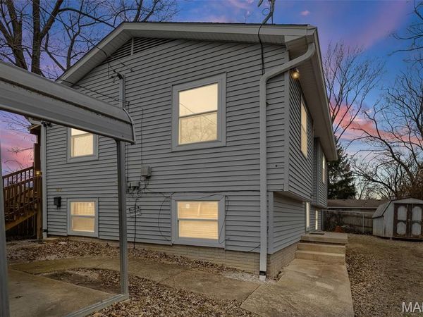 1012 Marie Avenue, Alton, IL 62002