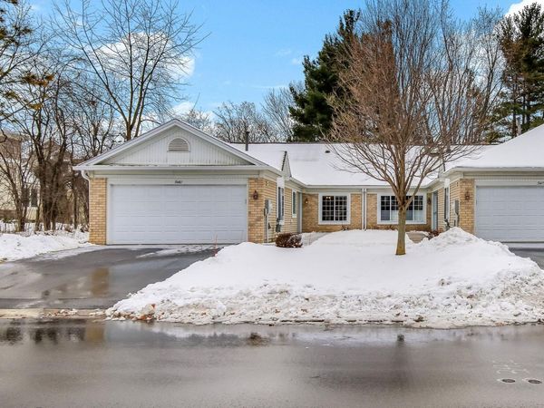 10481 Bay View Lane, Woodbury, MN 55129