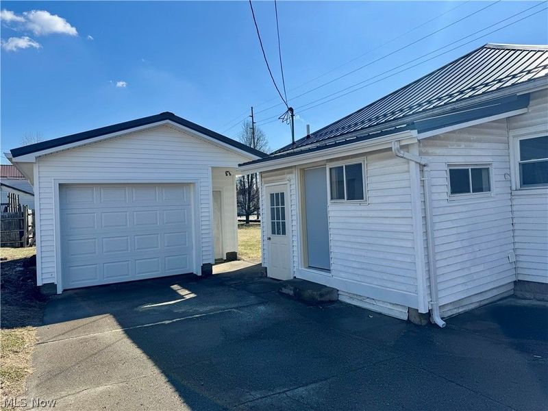 222 Sycamore Street, Coshocton, OH 43812 Photo 4