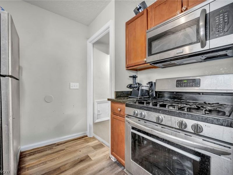 515 E 250th Street, Euclid, OH 44132 Photo 11