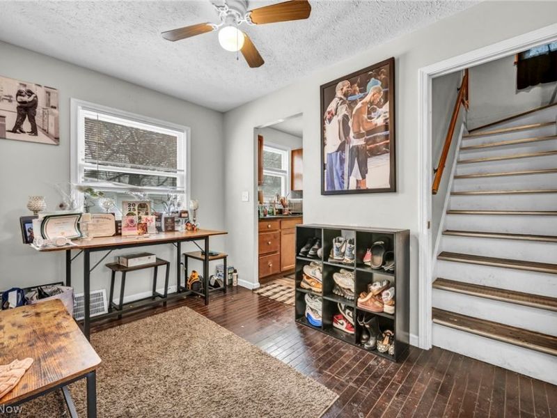 515 E 250th Street, Euclid, OH 44132 Photo 13