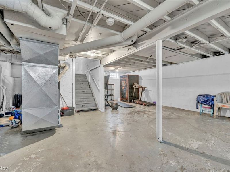 515 E 250th Street, Euclid, OH 44132 Photo 33