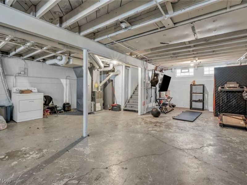 515 E 250th Street, Euclid, OH 44132 Photo 35