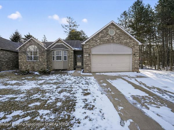 7007 Ravenna Trail, Lansing, MI 48917
