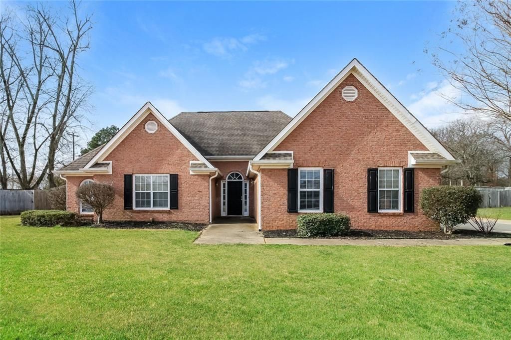 126 Pinehaven Court, McDonough, GA 30252 Main Photo