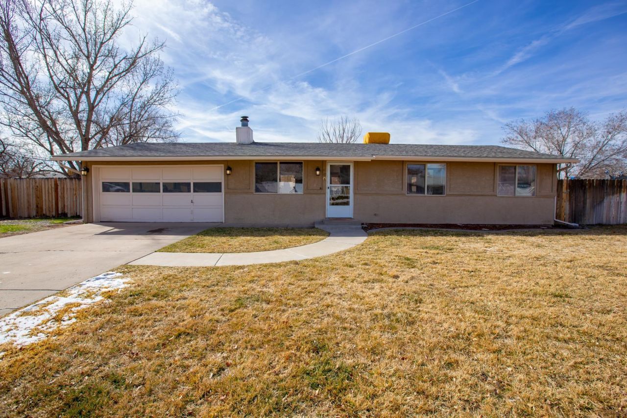 469 Meadow Road, Grand Junction, CO 81504 Main Photo