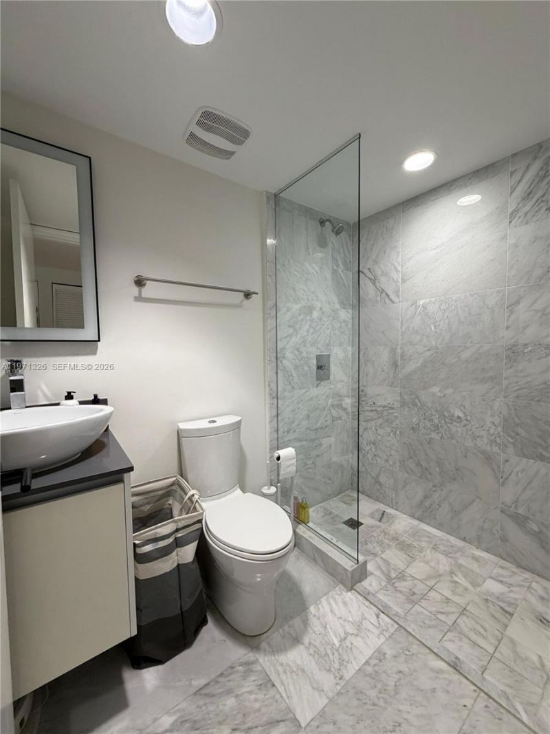 9821 E Bay Harbor Dr, Unit 801, Bay Harbor Islands, FL 33154 Photo