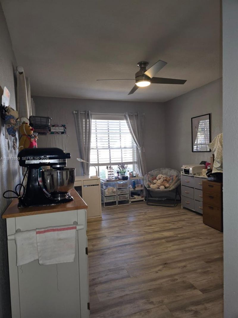 10441 Mahogany Key Cir, Unit 102, Miami, FL 33196 Photo