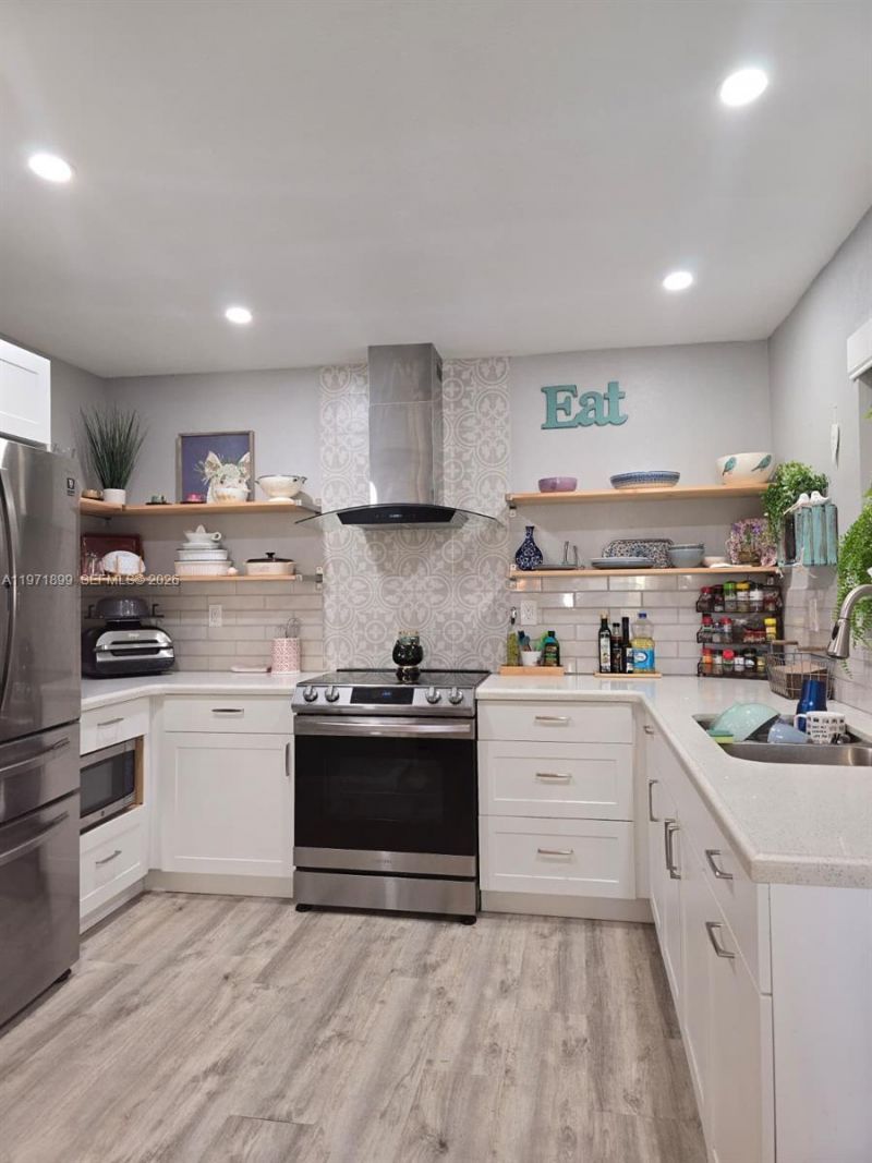 10441 Mahogany Key Cir, Unit 102, Miami, FL 33196 Photo