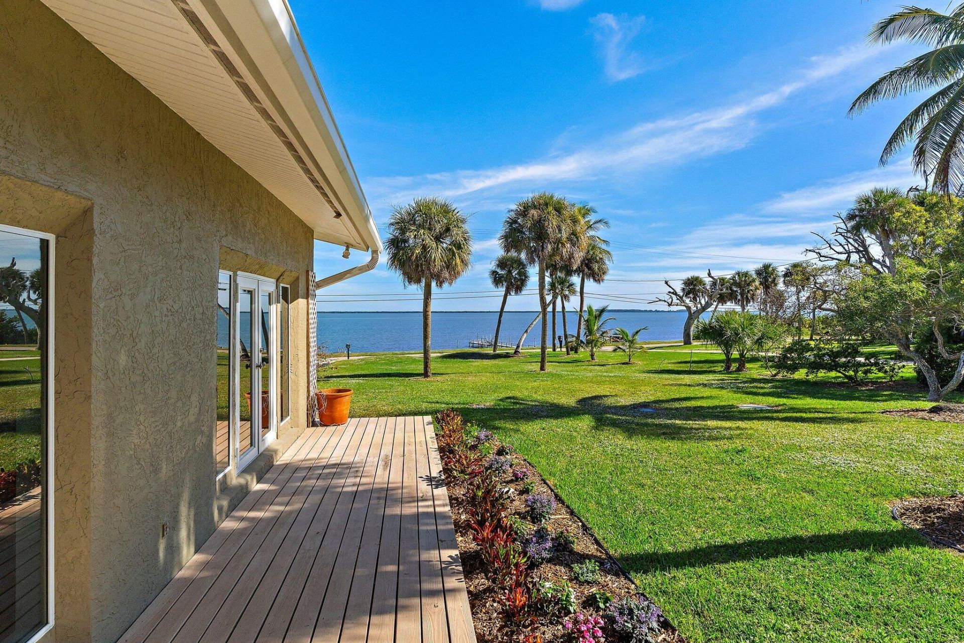 2315 S Indian River Drive, Fort Pierce, FL 34950 Photo