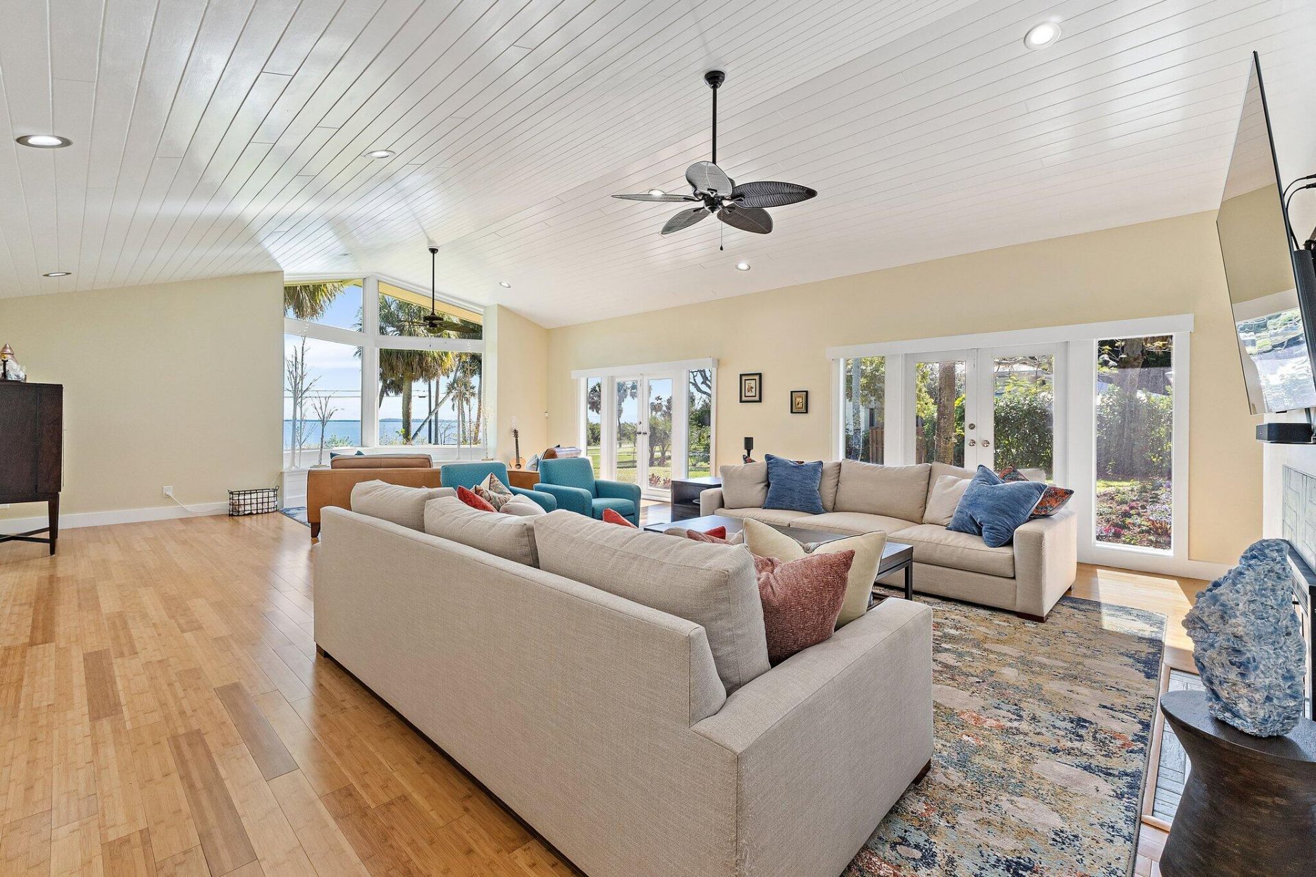 2315 S Indian River Drive, Fort Pierce, FL 34950 Photo