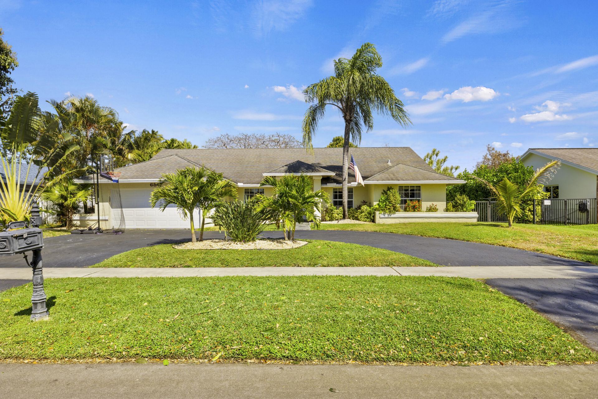 6861 SW 17th Street, Plantation, FL 33317 Photo