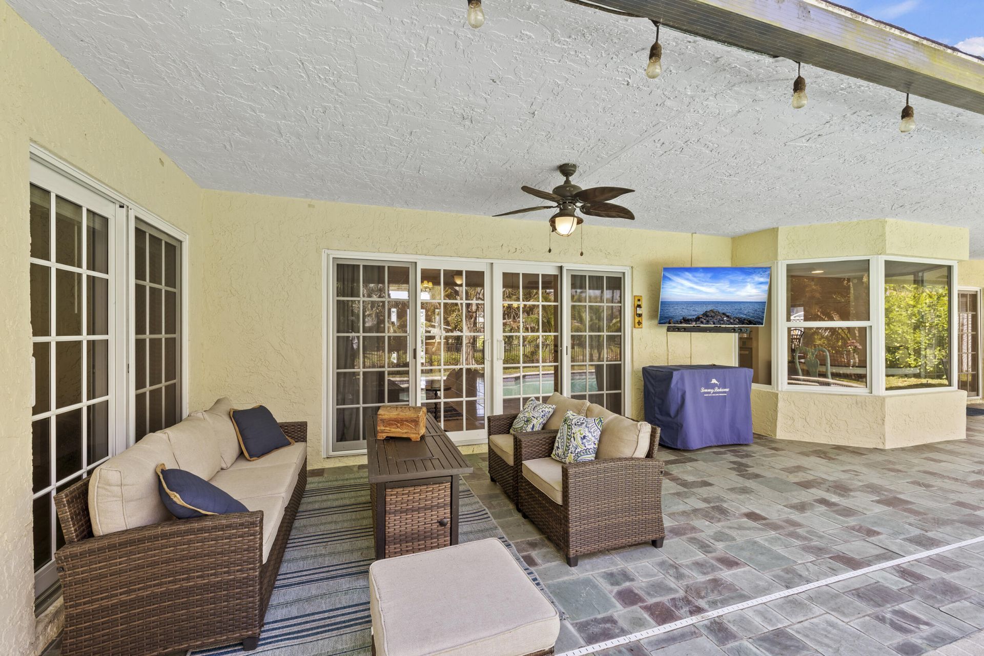 6861 SW 17th Street, Plantation, FL 33317 Photo