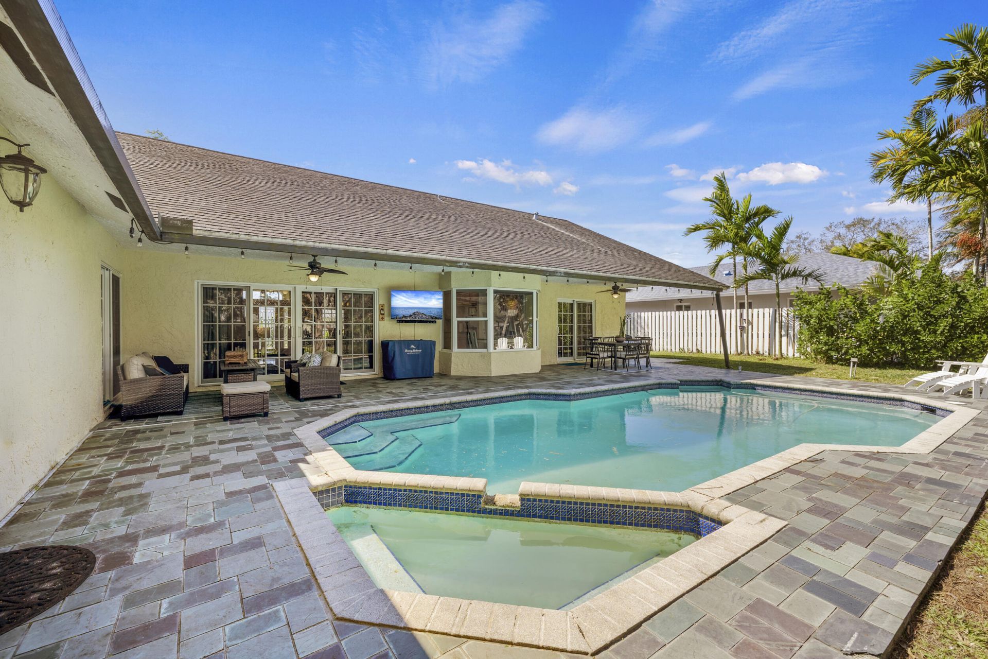 6861 SW 17th Street, Plantation, FL 33317 Photo