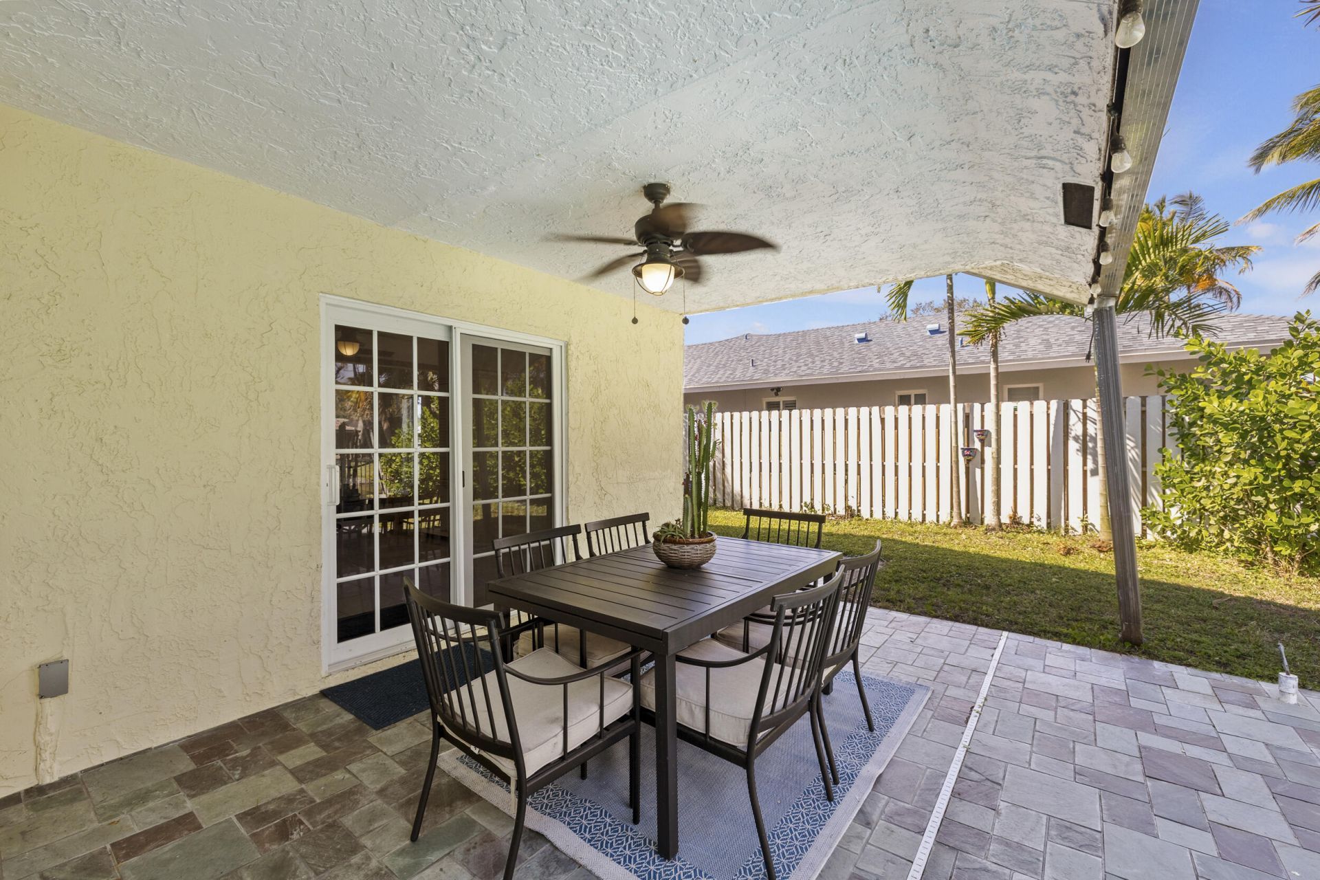 6861 SW 17th Street, Plantation, FL 33317 Photo