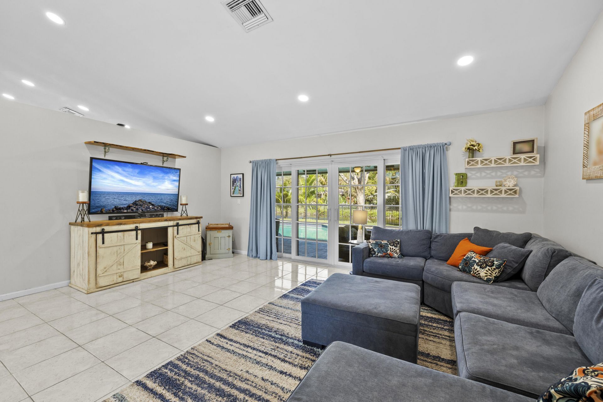 6861 SW 17th Street, Plantation, FL 33317 Photo