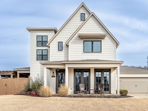 132 N Solitude Bend, Fayetteville, AR 72704