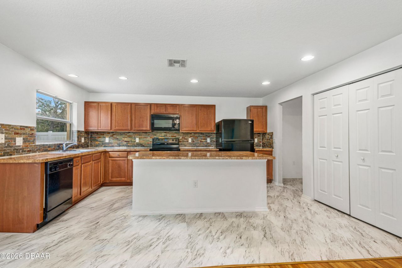 313 Bayberry Lakes Boulevard, Daytona Beach, FL 32124 Photo