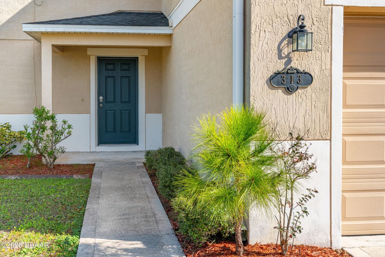 313 Bayberry Lakes Boulevard, Daytona Beach, FL 32124 Photo