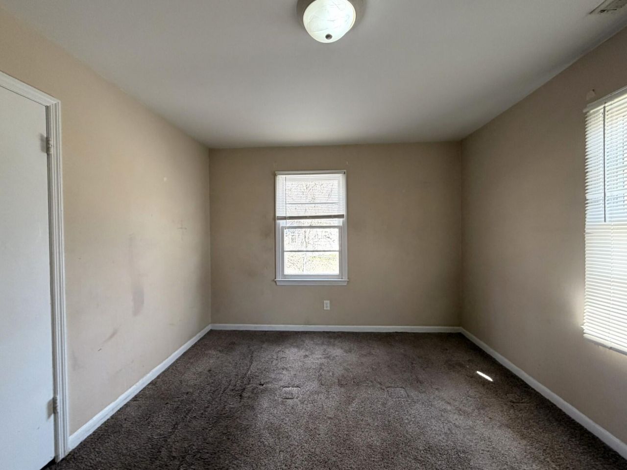 113 Stelling Avenue Photo 4