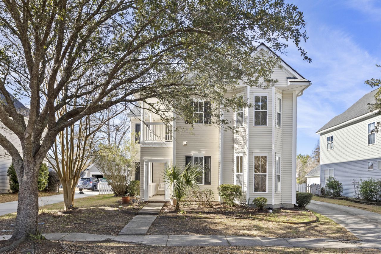 43 Regency Oaks Drive Photo 1