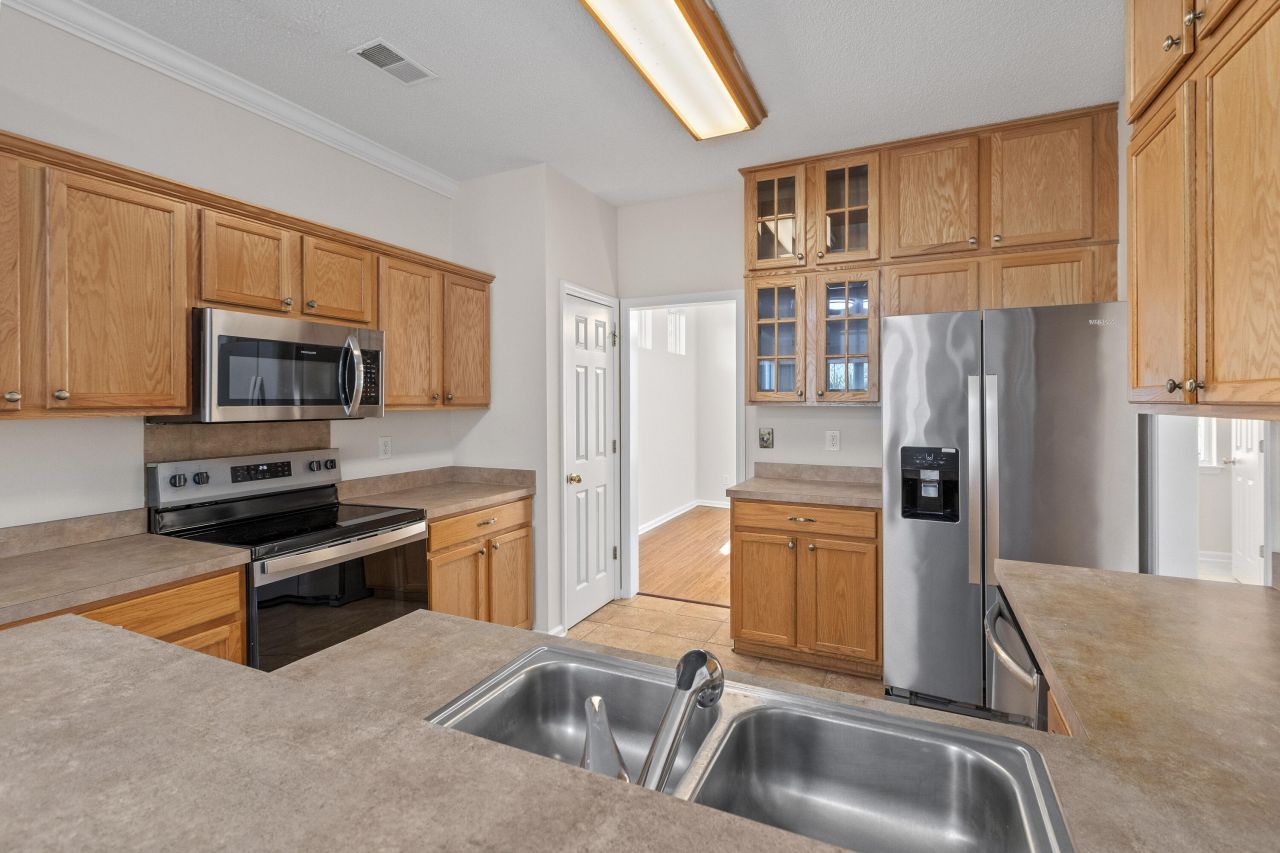 43 Regency Oaks Drive Photo 7