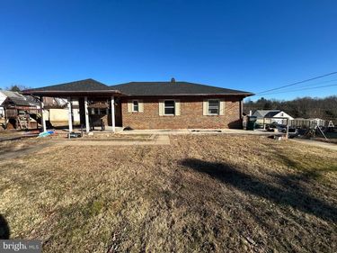 17 RIDLEY DRIVE, WALLINGFORD, PA 19086