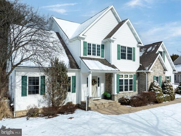 125 OAK POINTE CIRCLE, STATE COLLEGE, PA 16801