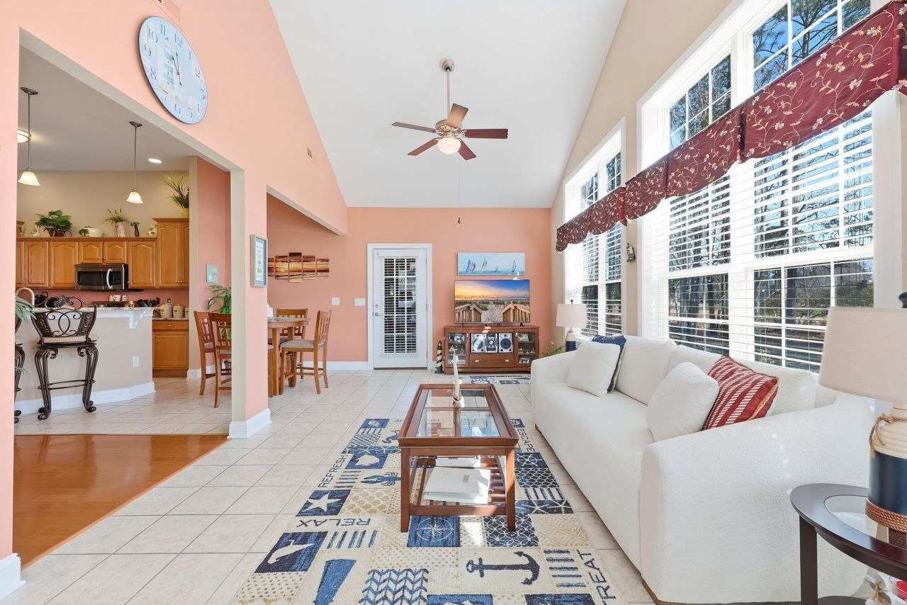 1216 Foxtail Dr. Photo 12