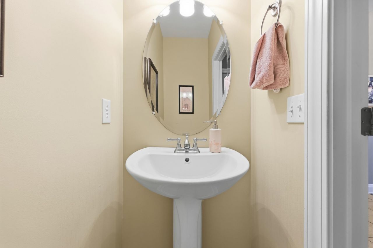 1216 Foxtail Dr. Photo 22