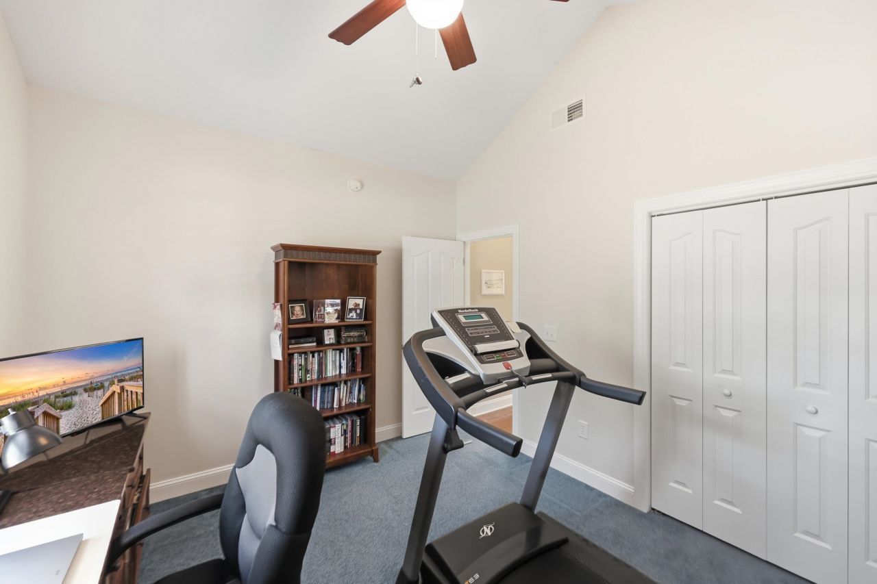 1216 Foxtail Dr. Photo 27