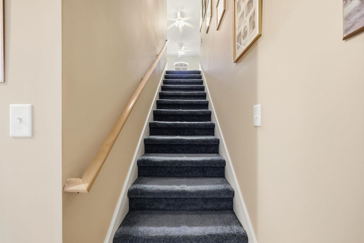 1216 Foxtail Dr. Photo 29