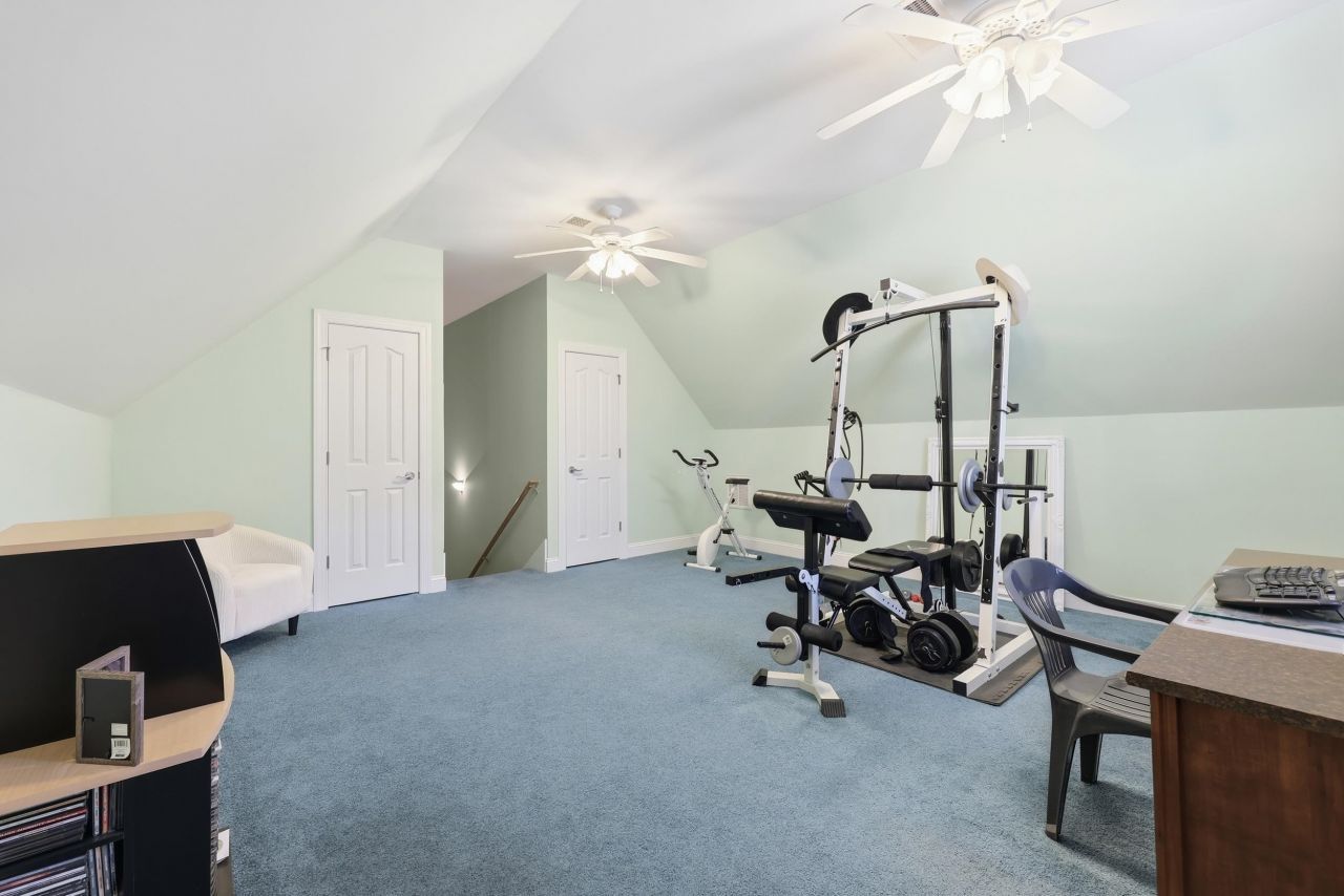 1216 Foxtail Dr. Photo 31