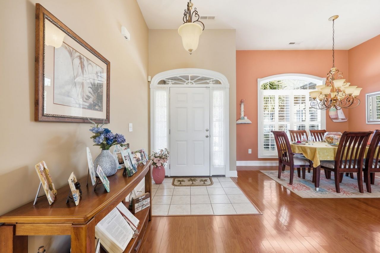 1216 Foxtail Dr. Photo 8