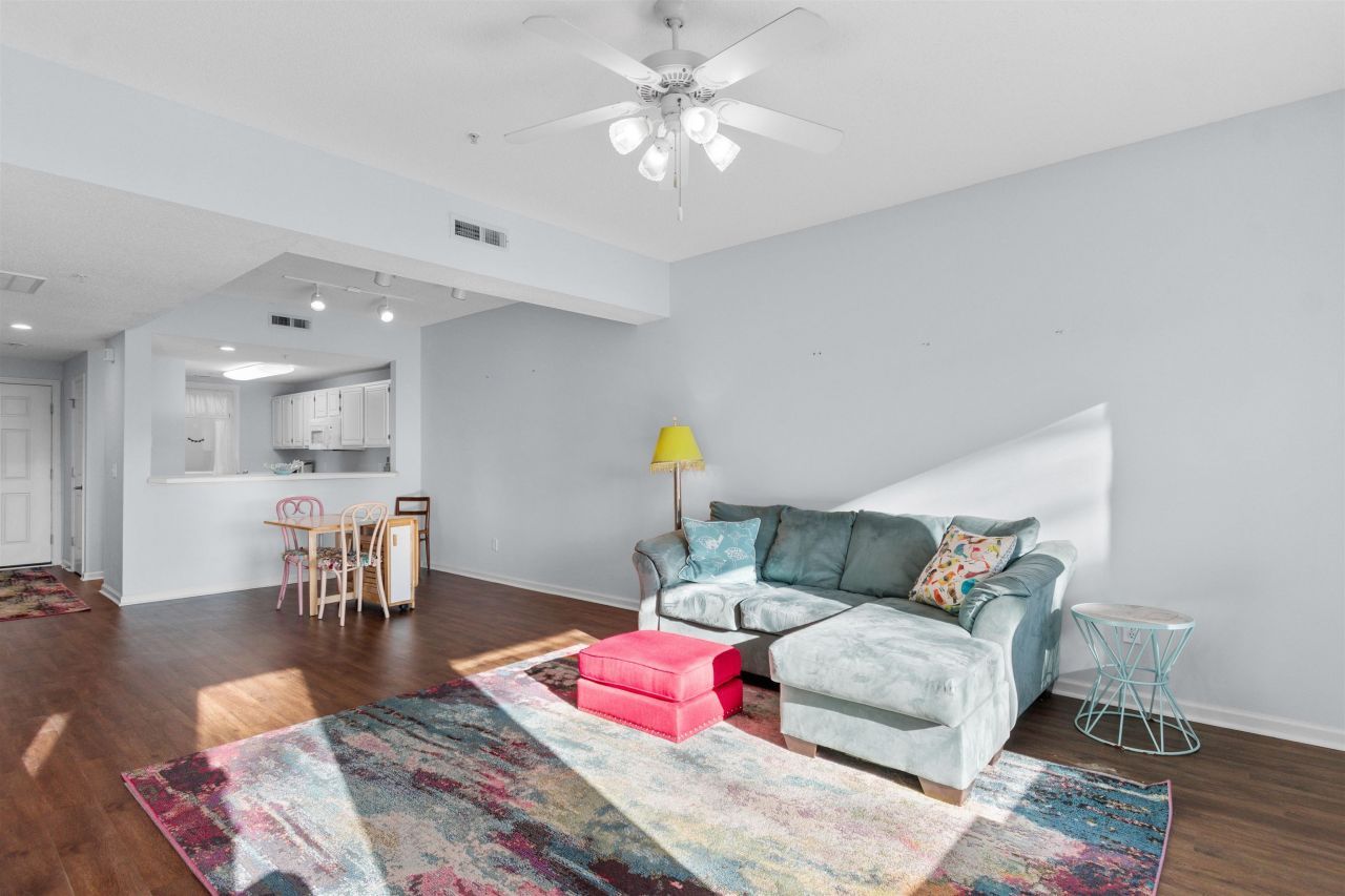 1550 Spinnaker Dr.  Photo 12