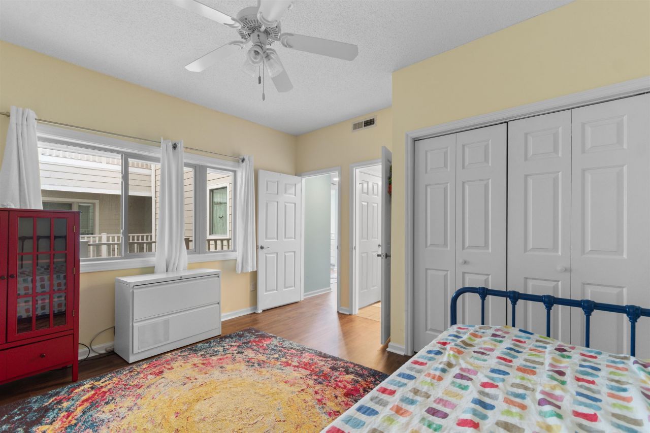 1550 Spinnaker Dr.  Photo 24