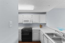 1550 Spinnaker Dr.  photo 4