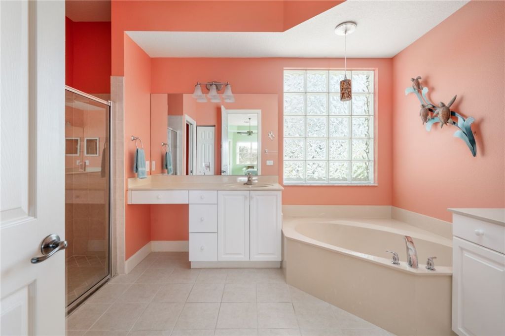 4220 Abington Woods Circle, Vero Beach, FL 32967 Photo