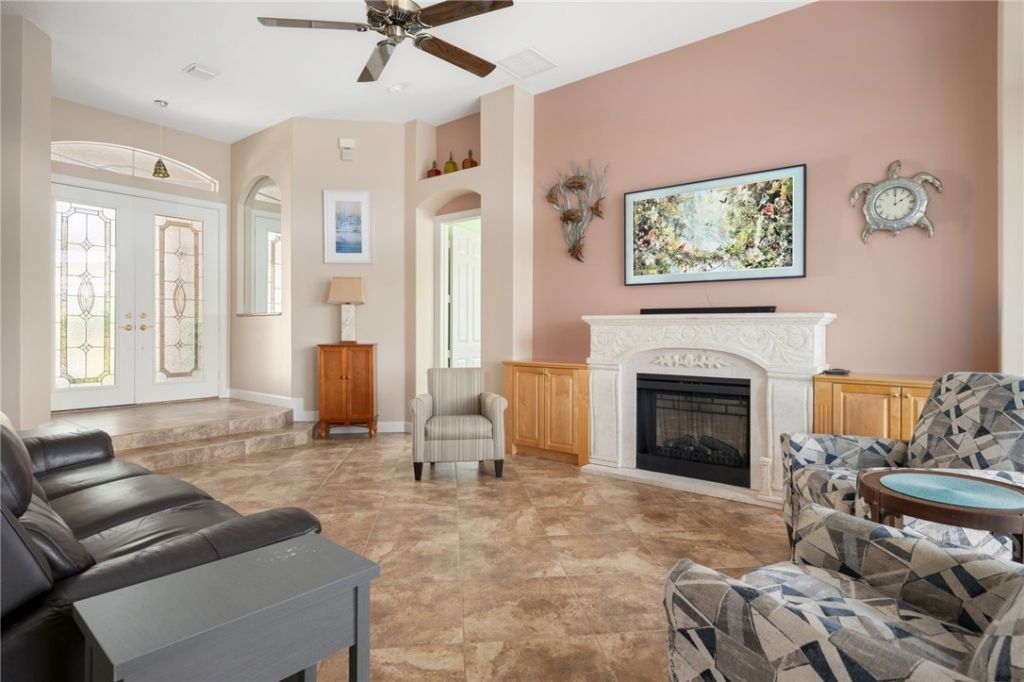 4220 Abington Woods Circle, Vero Beach, FL 32967 Photo