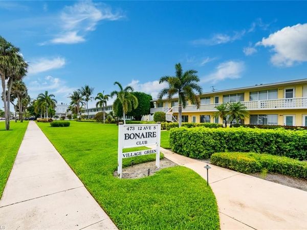 473 12th AVE S, Unit B2, NAPLES, FL 34102