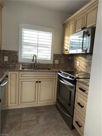 408 Broad Ave S, Unit H408, Naples, FL 34102 Photo