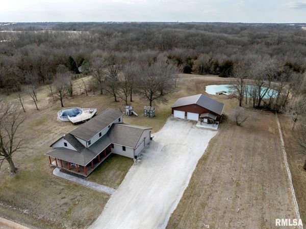 1019 E 2200th, Liberty, IL 62347