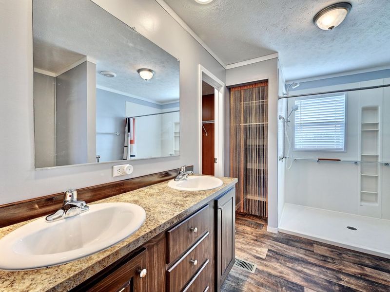 605 Valley View Drive, Verona, KY 41092 Photo 13