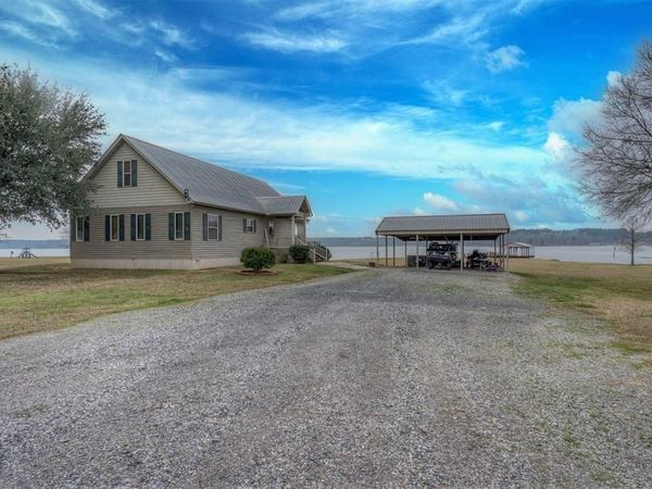 230 Sunset Drive, Coushatta, LA 71019