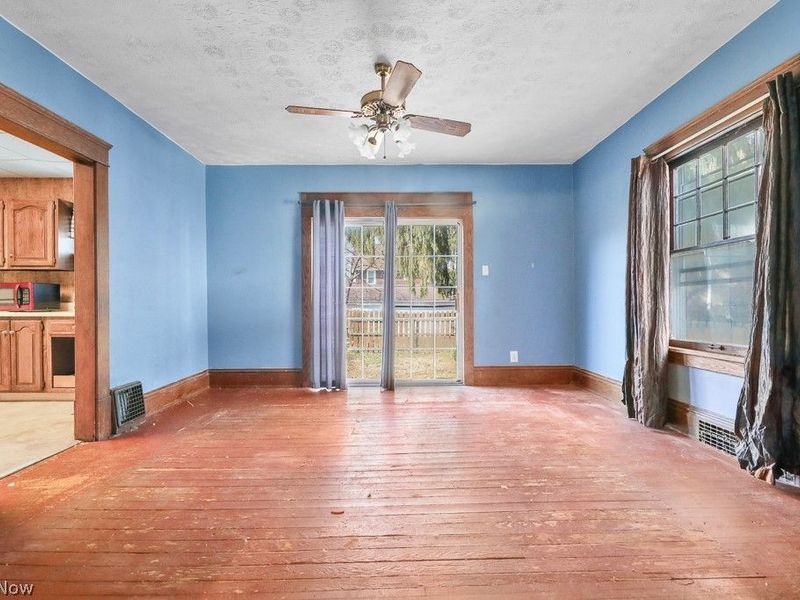 621 S Haines Avenue, Alliance, OH 44601 Photo 8