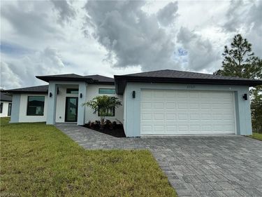 2707 34th ST SW, LEHIGH ACRES, FL 33976