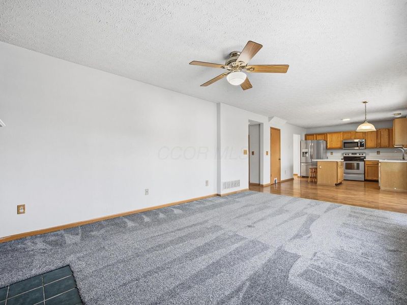 9152 Longstone Drive, Lewis Center, OH 43035 Photo 12