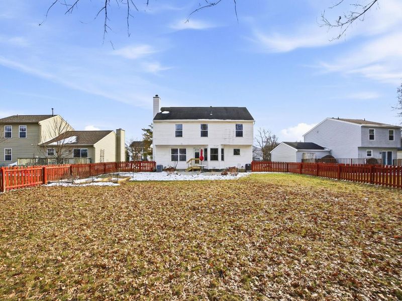 9152 Longstone Drive, Lewis Center, OH 43035 Photo 2