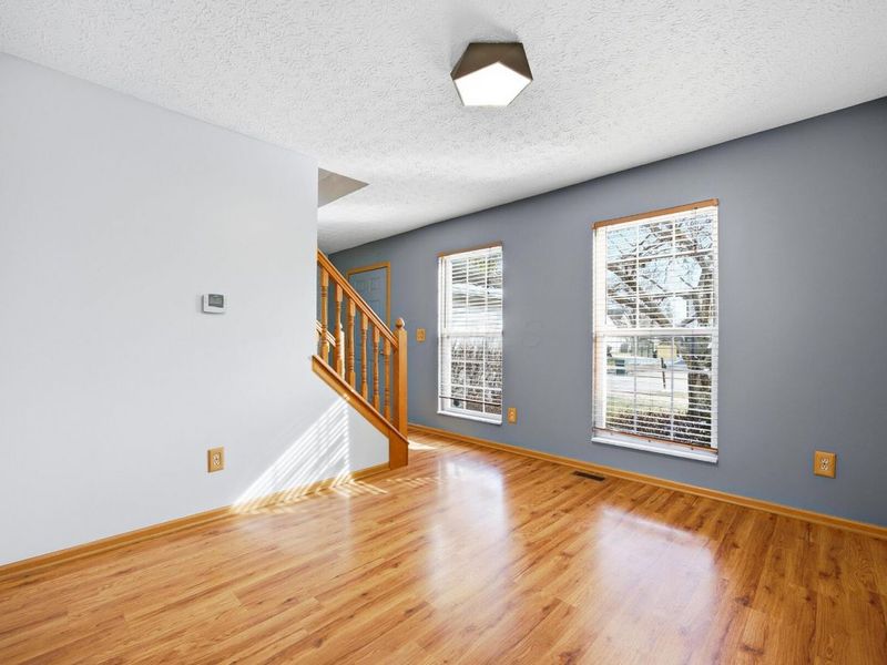 9152 Longstone Drive, Lewis Center, OH 43035 Photo 5