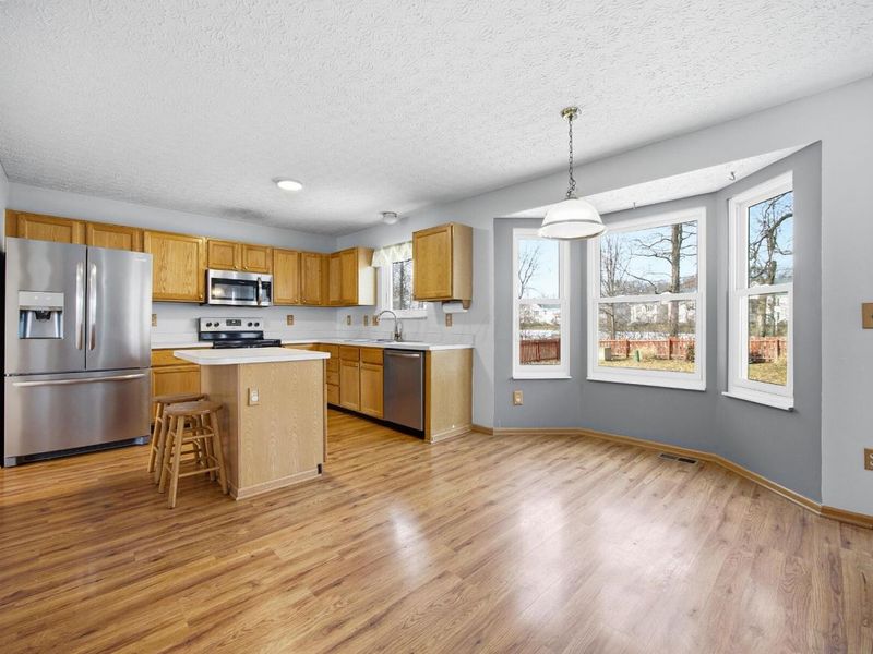 9152 Longstone Drive, Lewis Center, OH 43035 Photo 6